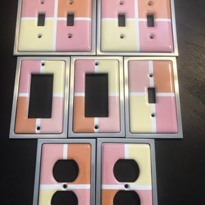 Outlet/switch plate set